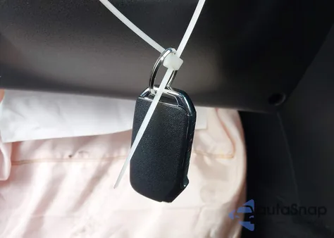 2025 Kia Niro Ev Wind z USA, uszkodzony, nr VIN KNDCR3L14S5138719